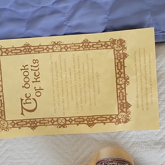 The Book of Kells Scarf Dublin Ireland - Picture 5 of 5